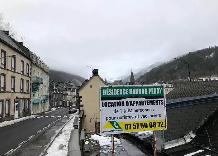 Bardon-perry Apartment