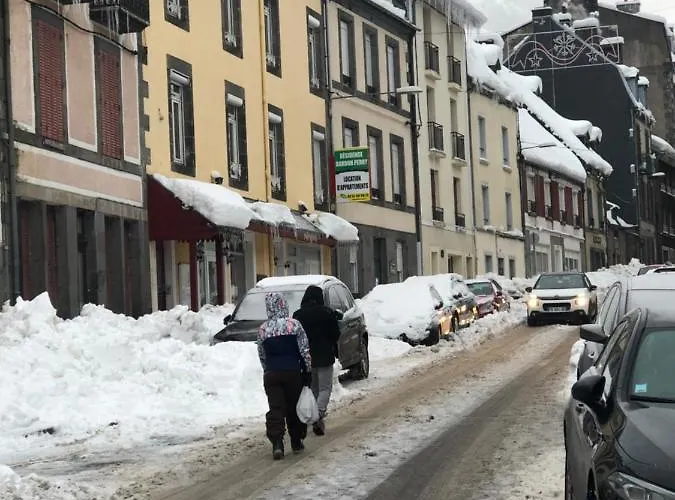 Bardon-perry Apartment *