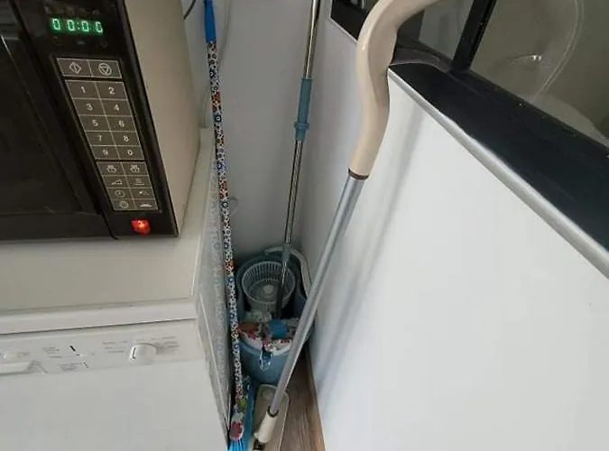 Bardon-perry Apartment